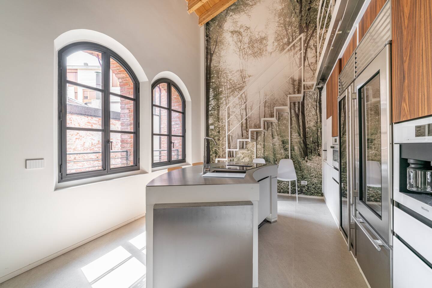 Cucina moderna attrezzata